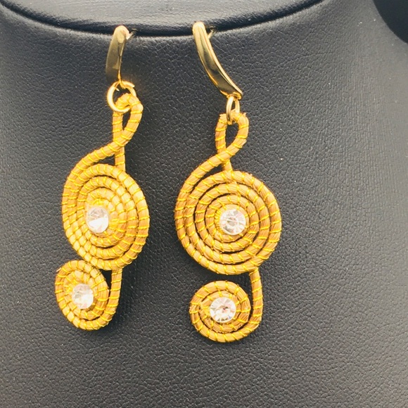Golden grass earrings - Picture 2 of 4